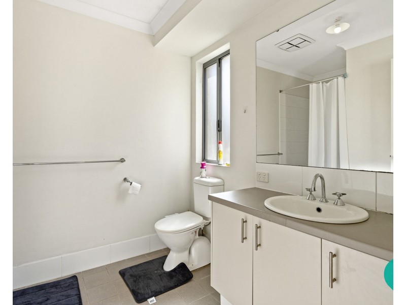 216 Lambeth circle, Wellard WA 6170