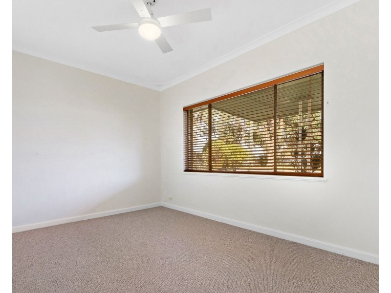 2 Gillark Street, Dudley Park WA 6210