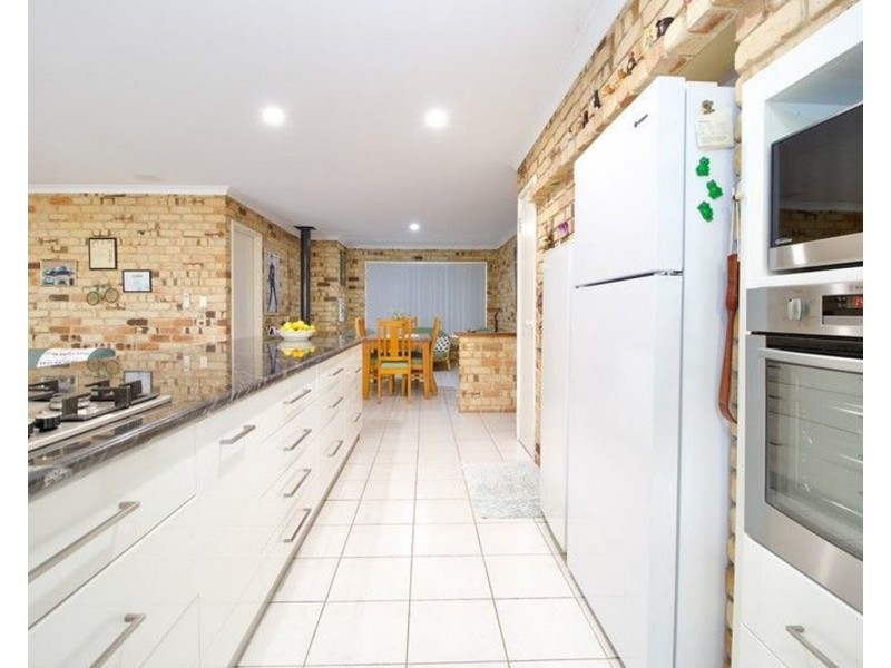8 Glenway Loop, Cooloongup WA 6168