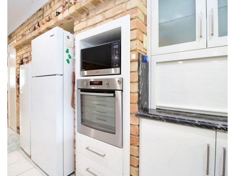 8 Glenway Loop, Cooloongup WA 6168