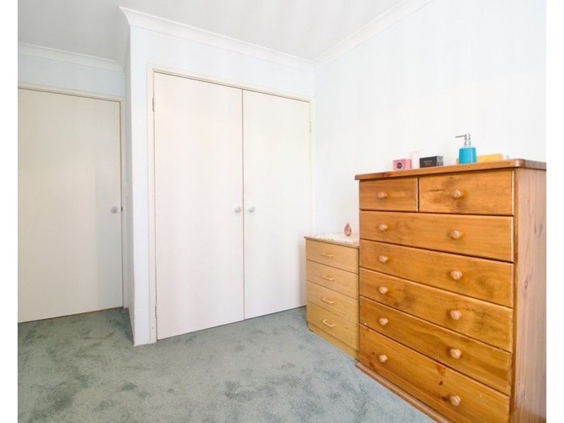 8 Glenway Loop, Cooloongup WA 6168