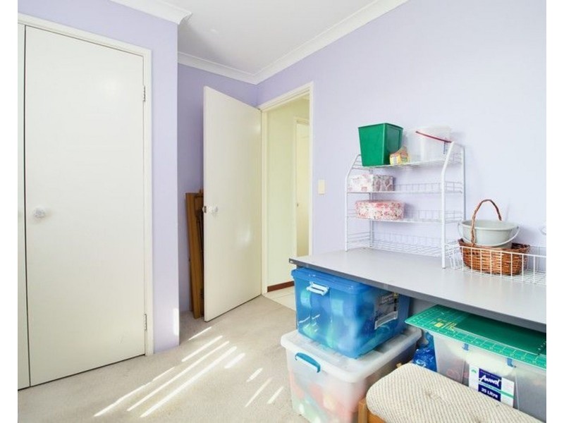 8 Glenway Loop, Cooloongup WA 6168