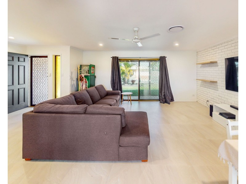 18 Hawaii Avenue, Banksia Beach QLD 4507