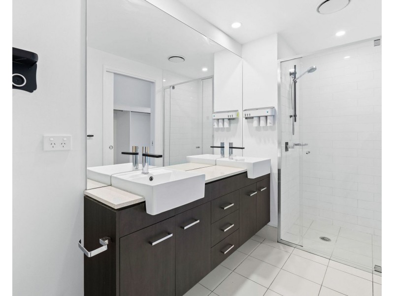 2704/25-31 East Quay Drive, Biggera Waters QLD 4216