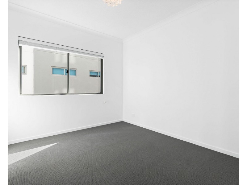 2704/25-31 East Quay Drive, Biggera Waters QLD 4216