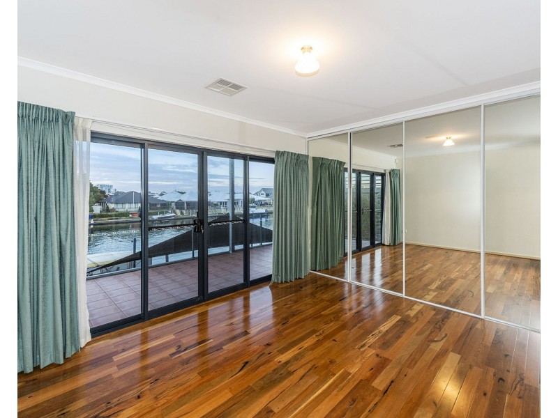 11/3 Piccolo Place, Halls Head WA 6210