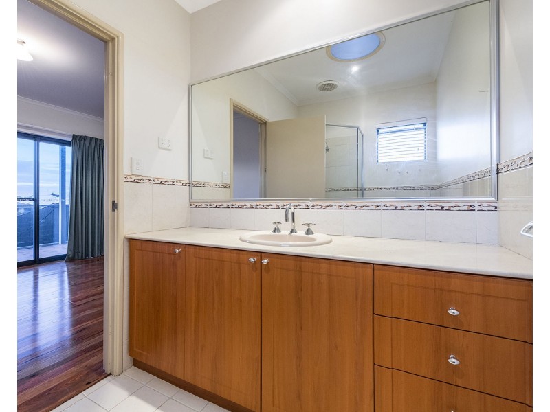 11/3 Piccolo Place, Halls Head WA 6210