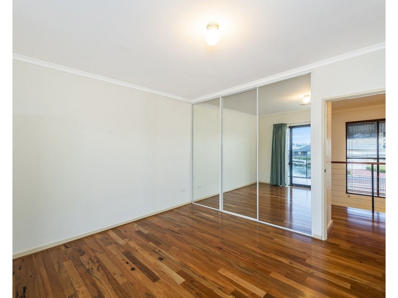 11/3 Piccolo Place, Halls Head WA 6210