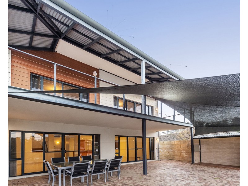 11/3 Piccolo Place, Halls Head WA 6210