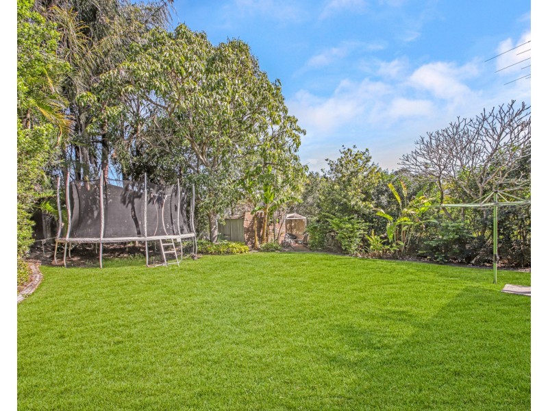 4 Hall Street, Brighton QLD 4017