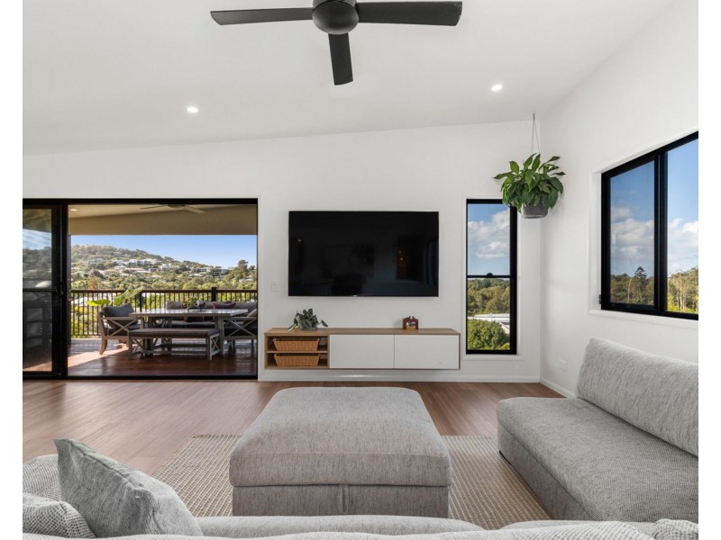 12 Greens Vista Place, Yaroomba QLD 4573