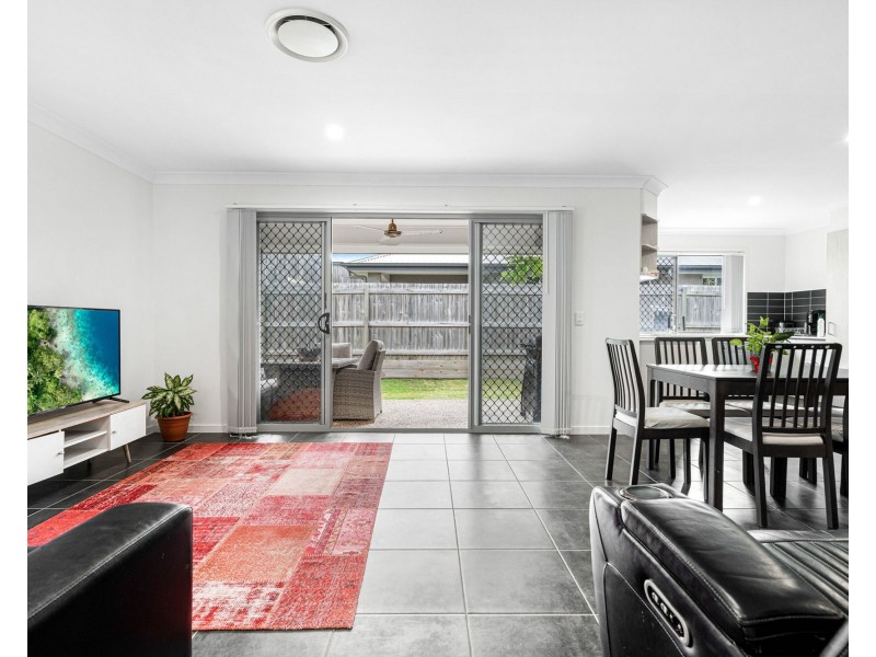 26 Muller Street, Redland Bay QLD 4165