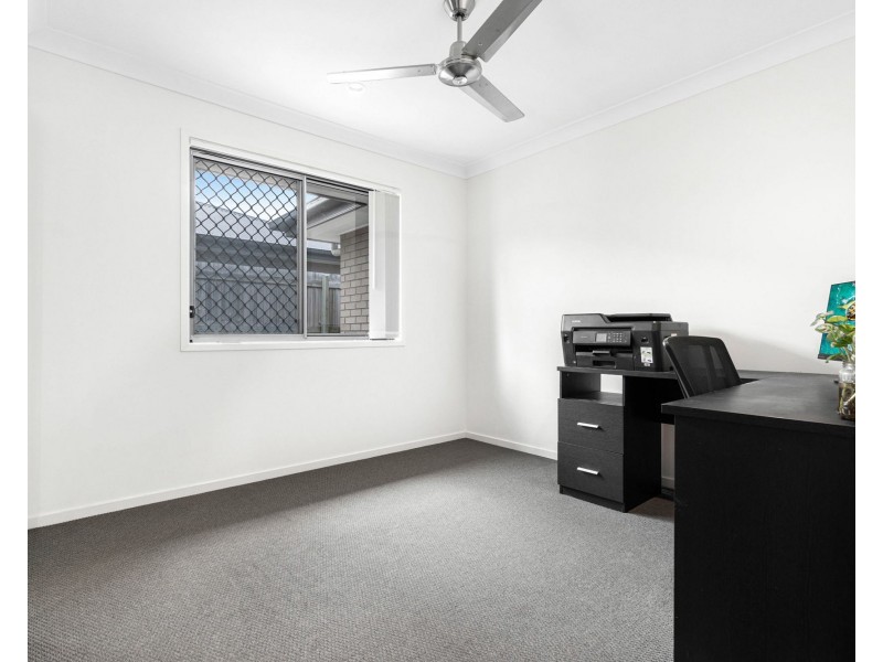 26 Muller Street, Redland Bay QLD 4165