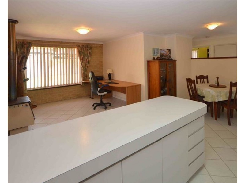 10 Cumberland Way, Waikiki WA 6169