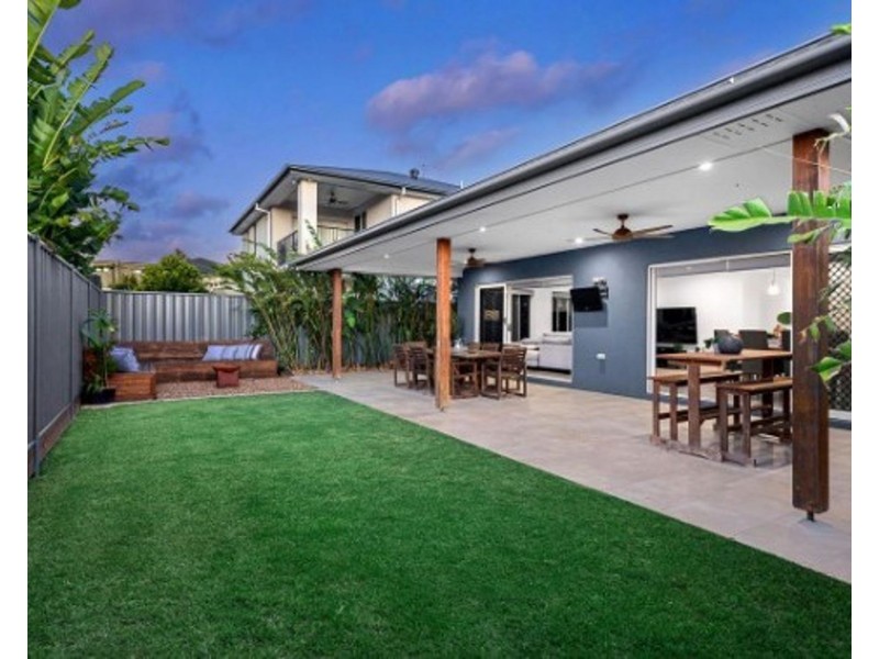 6 Premier Terrace, Bridgeman Downs QLD 4035