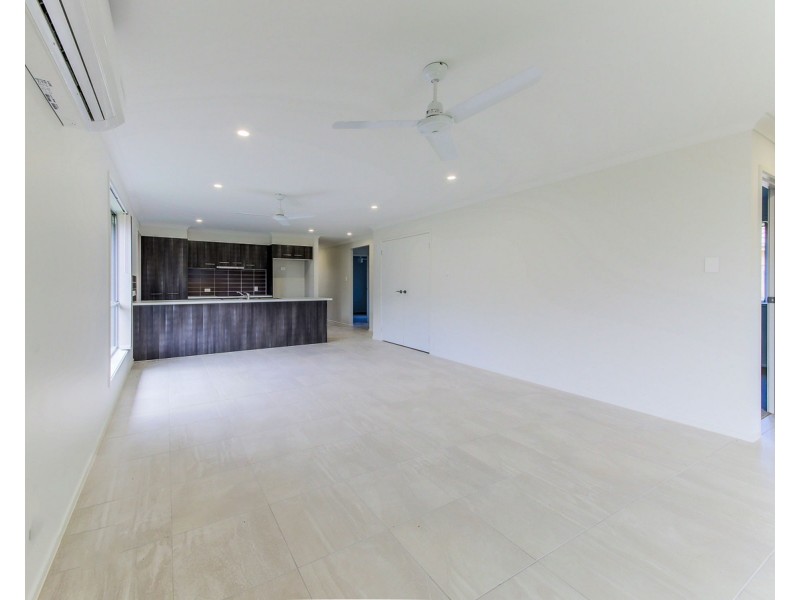 4 Denham Circuit, Willow Vale QLD 4209
