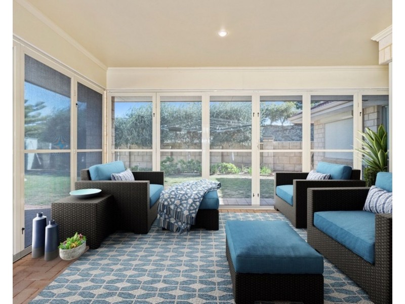 23 Rialto Place, Halls Head WA 6210