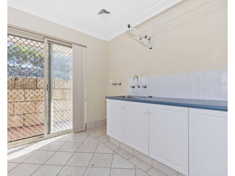 23 Rialto Place, Halls Head WA 6210