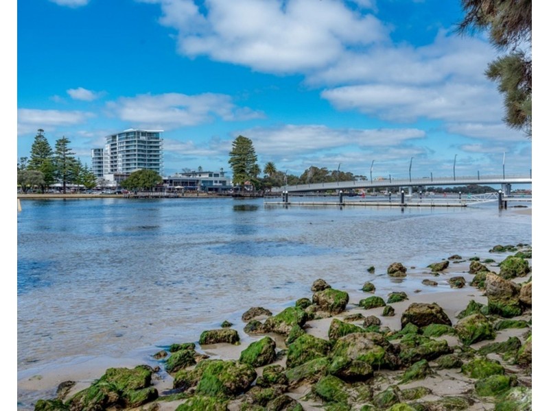23 Rialto Place, Halls Head WA 6210