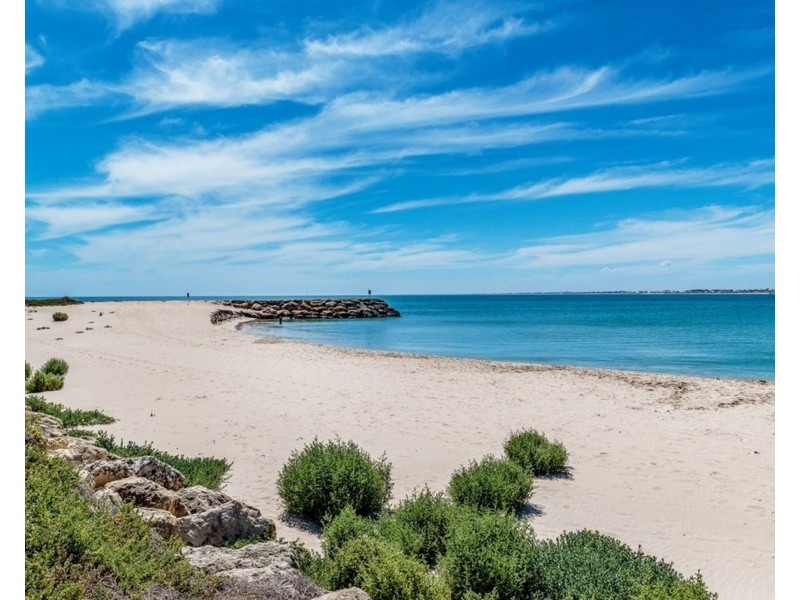 23 Rialto Place, Halls Head WA 6210