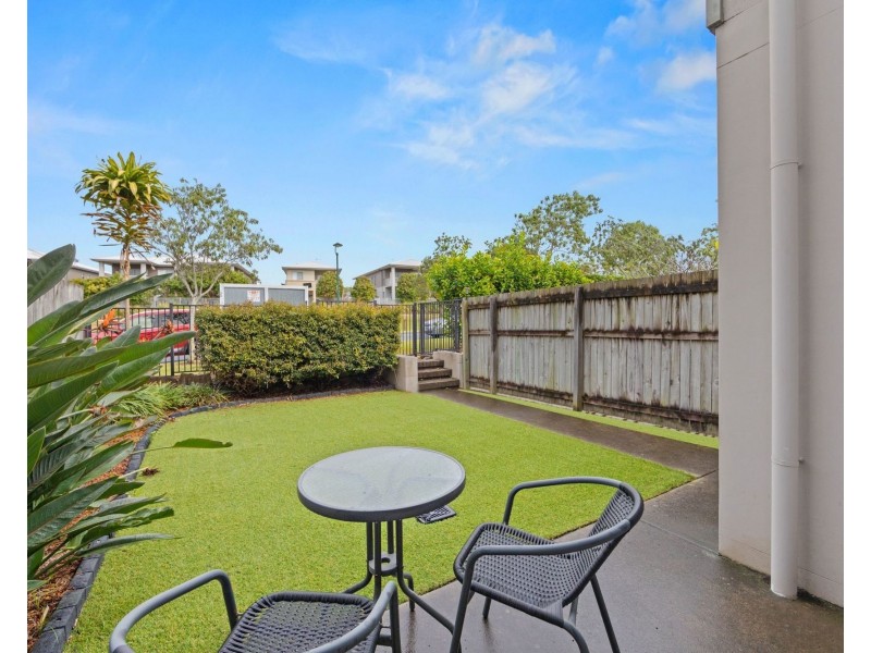 11/2 Christopher Street, Pimpama QLD 4209