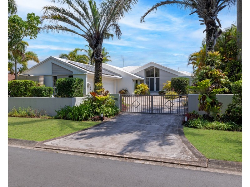 7 Pelican Waters Boulevard, Pelican Waters QLD 4551