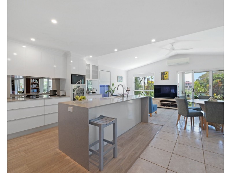 7 Pelican Waters Boulevard, Pelican Waters QLD 4551