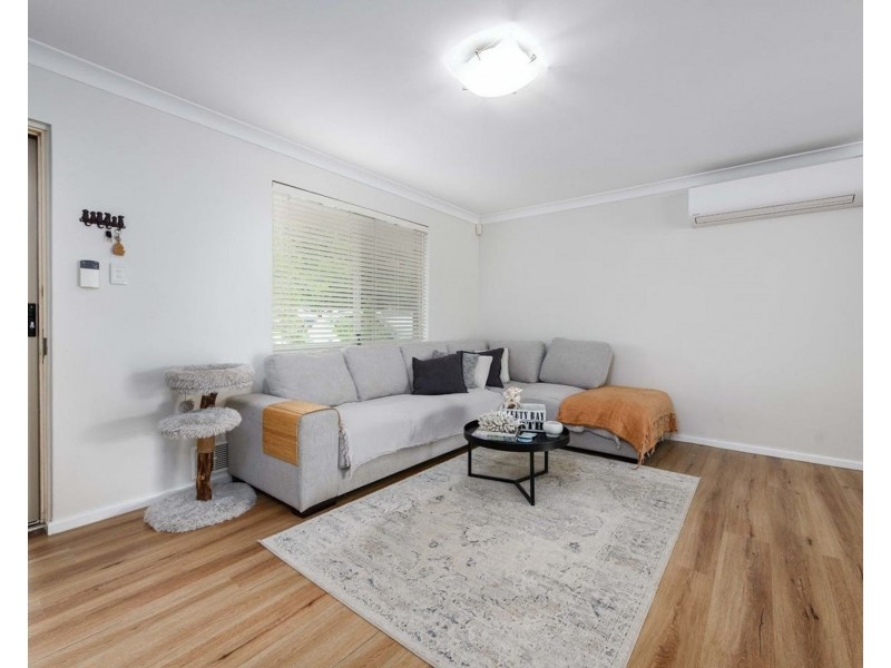 16 Kurrajong Road, Safety Bay WA 6169