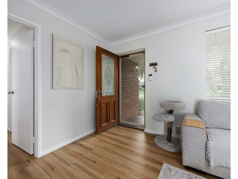 16 Kurrajong Road, Safety Bay WA 6169