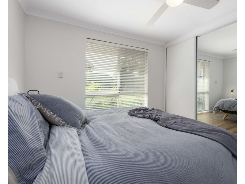 16 Kurrajong Road, Safety Bay WA 6169