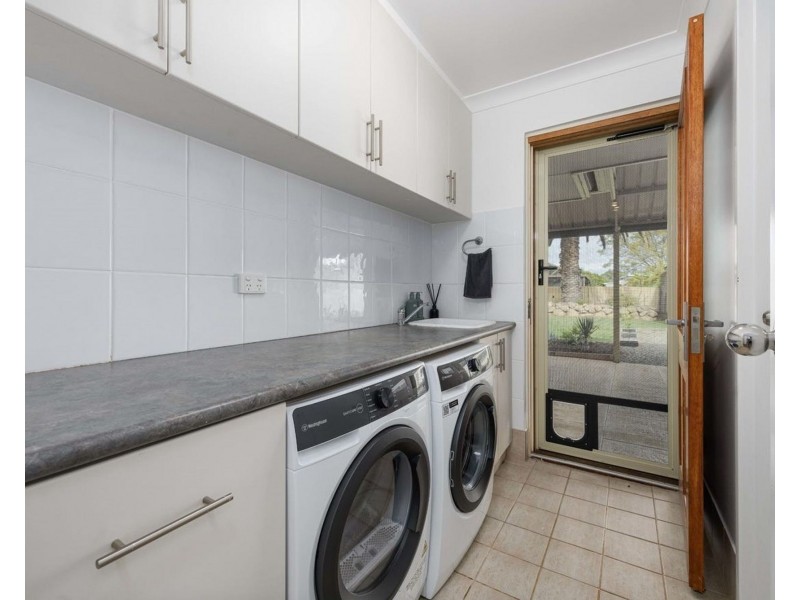 16 Kurrajong Road, Safety Bay WA 6169