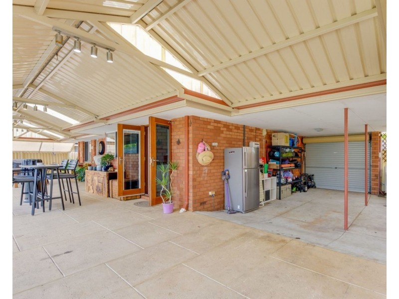 16 Kurrajong Road, Safety Bay WA 6169