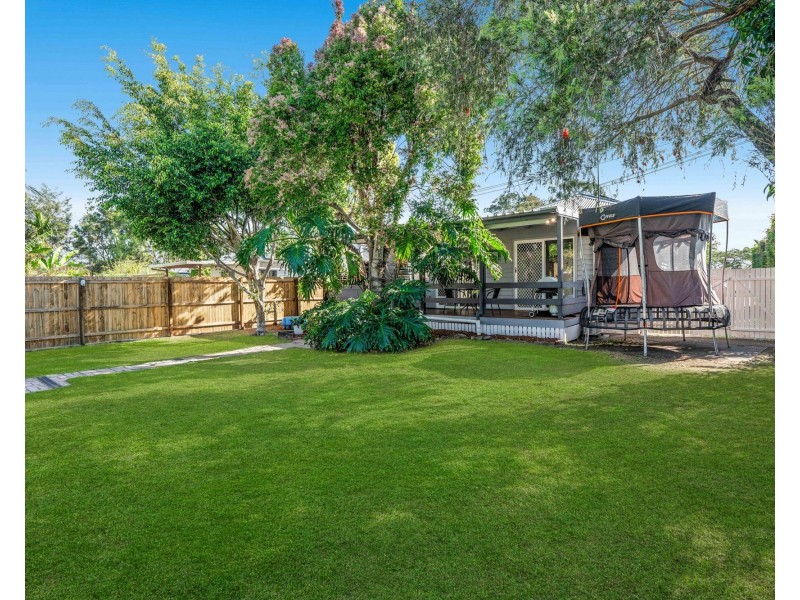 2103 Wynnum Road, Wynnum West QLD 4178