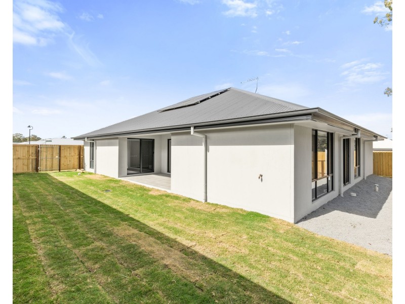 8 Mckellar Street, Rosewood QLD 4340