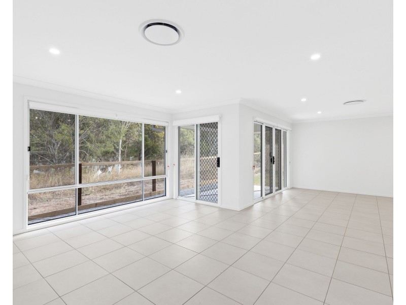 31 Timothy Cres, Rosewood QLD 4340