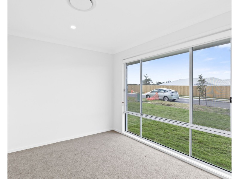 31 Timothy Cres, Rosewood QLD 4340