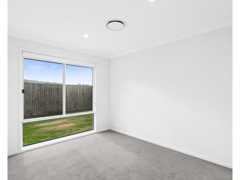 31 Timothy Cres, Rosewood QLD 4340