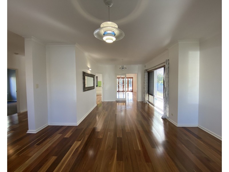 20 Samphire Street, Ascot WA 6104