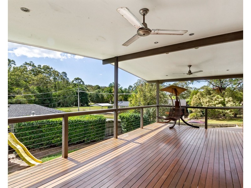 5 Caneby Street, Everton Hills QLD 4053