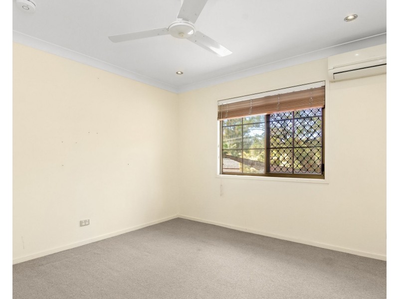 5 Caneby Street, Everton Hills QLD 4053