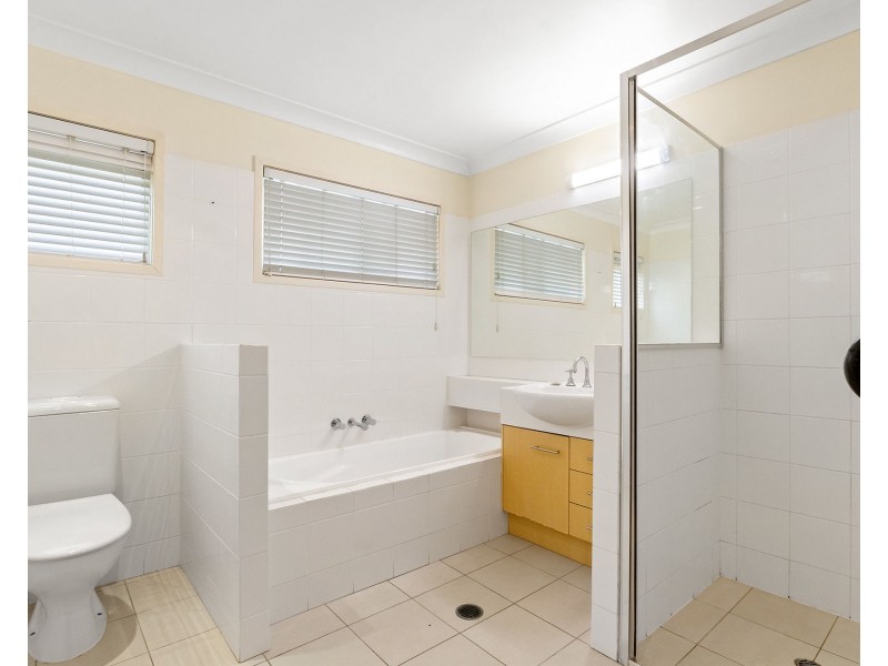 5 Caneby Street, Everton Hills QLD 4053