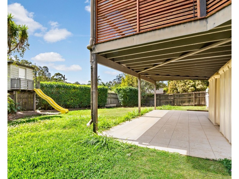 5 Caneby Street, Everton Hills QLD 4053