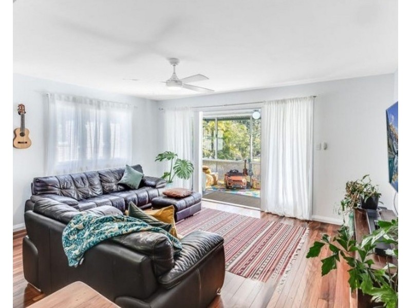 6 Florence Street, Kippa-ring QLD 4021