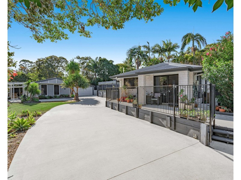 171 Whites Road, Lota QLD 4179