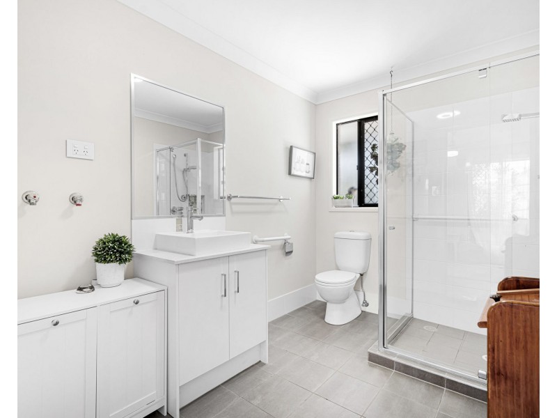 171 Whites Road, Lota QLD 4179