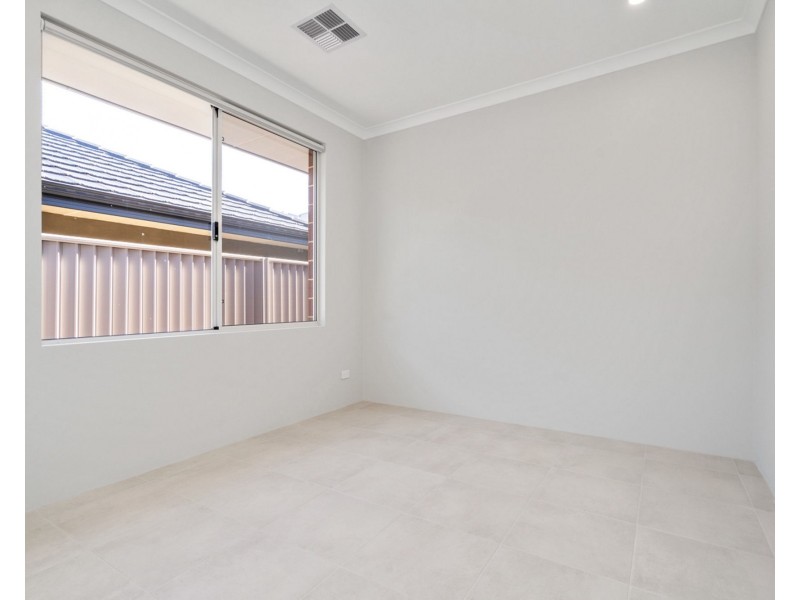 4 Warhol Way, Alkimos WA 6038