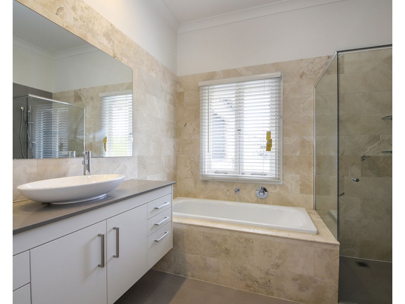 25 Bond Street, Enoggera QLD 4051