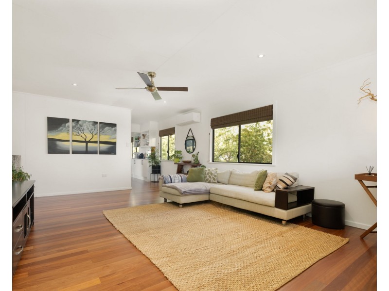 14 Odare Street, Brighton QLD 4017