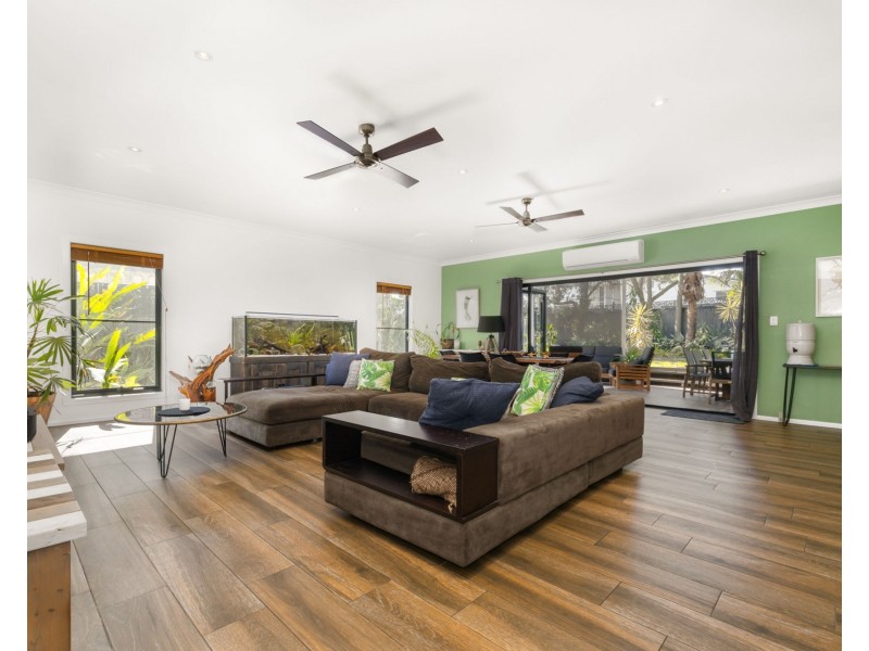 14 Odare Street, Brighton QLD 4017