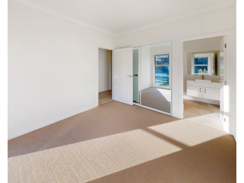 33 Lopper Street, Austral NSW 2179